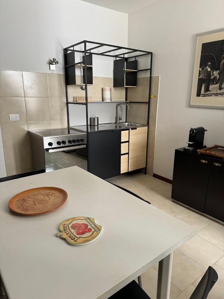 La Torretta Apartment بسكييرا ديل غاردا المظهر الخارجي الصورة