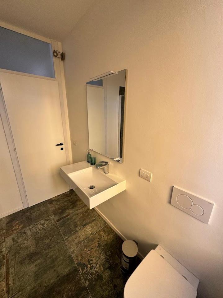 La Torretta Apartment بسكييرا ديل غاردا المظهر الخارجي الصورة
